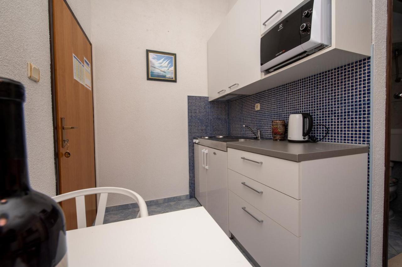 Apartments Bevanda Podstrana Exterior photo