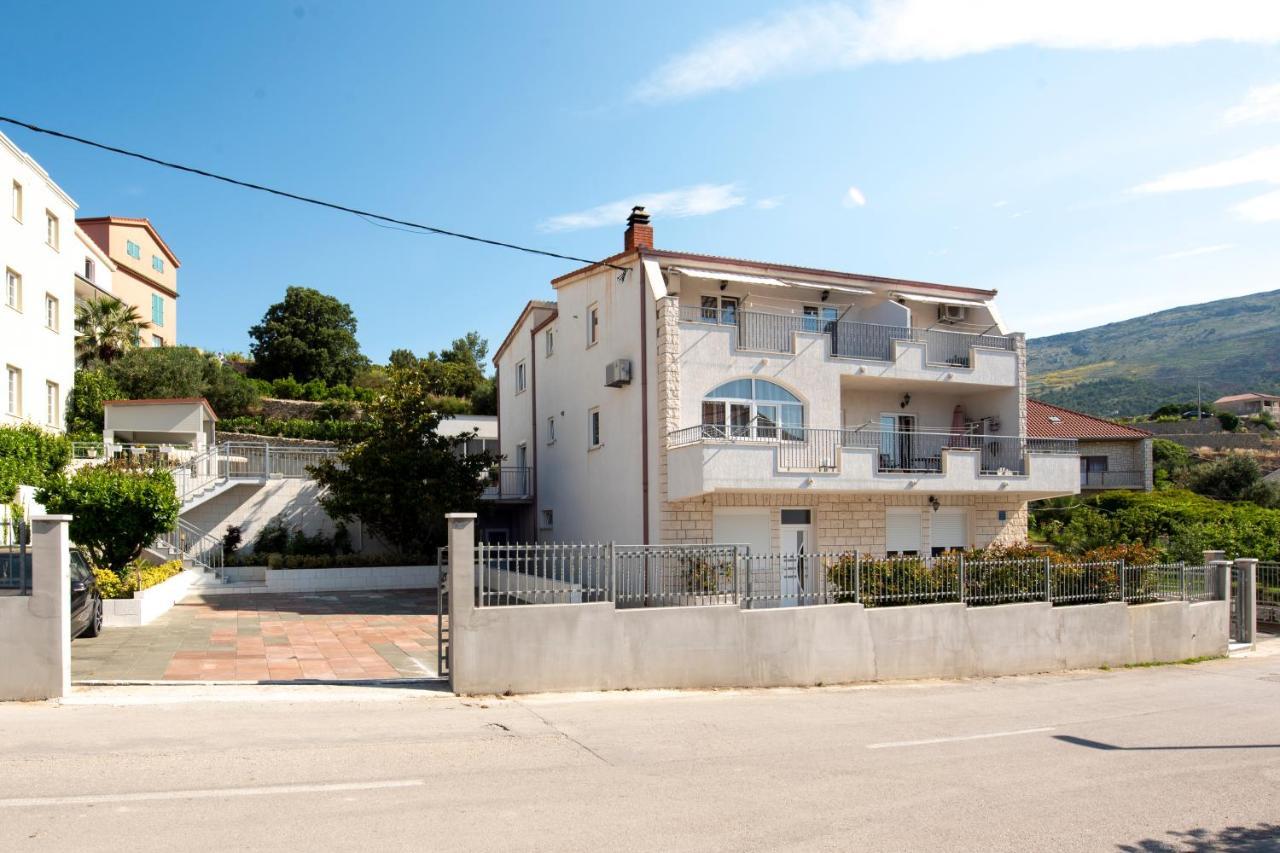 Apartments Bevanda Podstrana Exterior photo