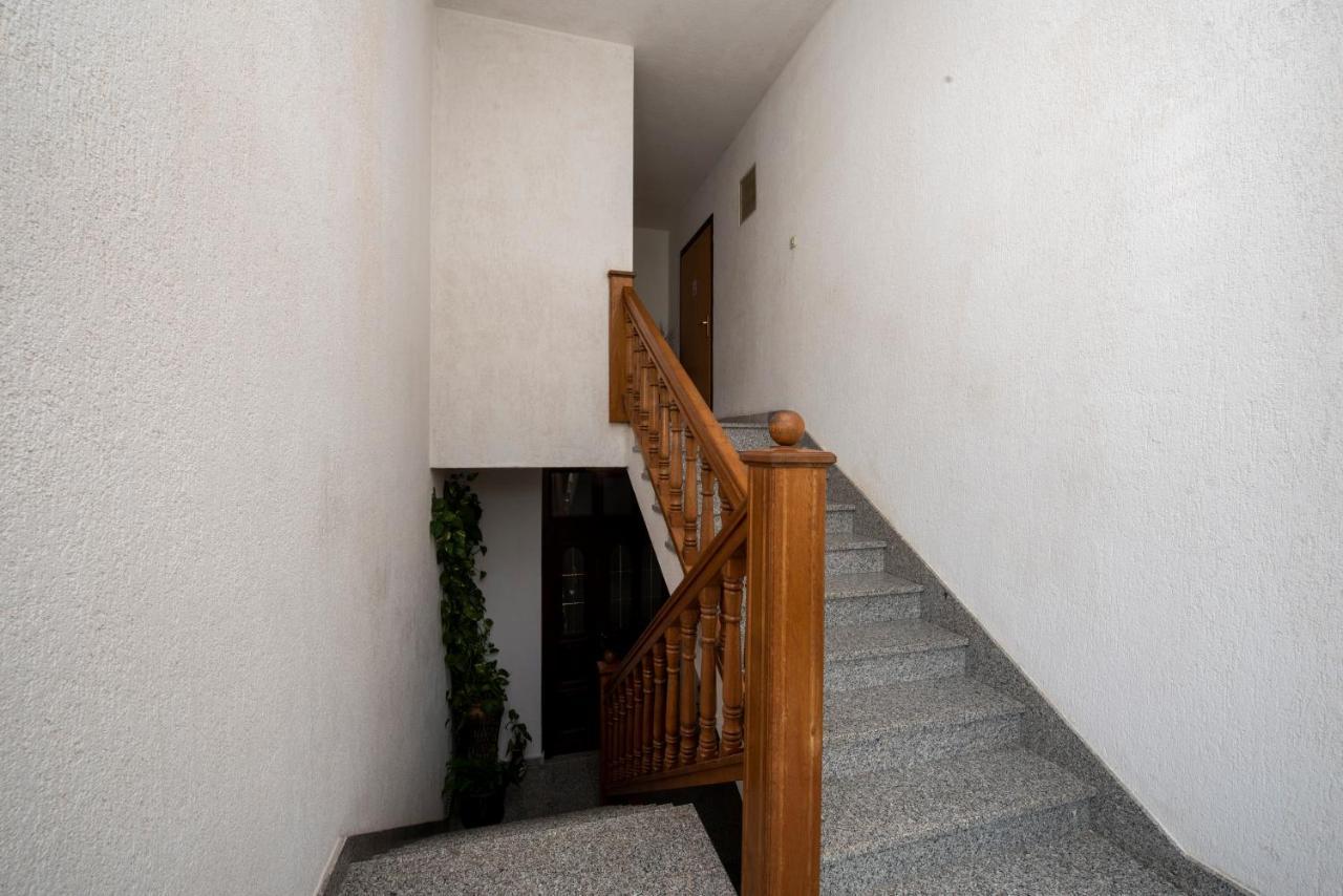 Apartments Bevanda Podstrana Exterior photo